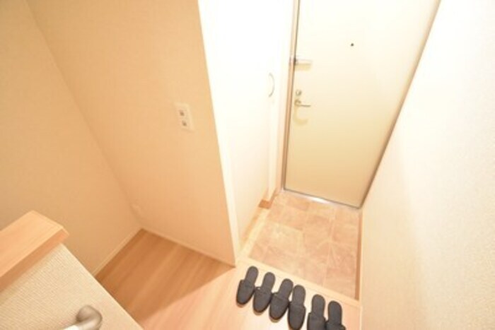 物件内観写真11　(シューズクローク)