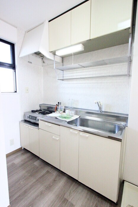 物件内観写真3　(キッチン)