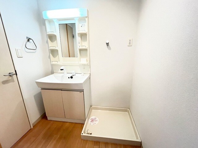 物件内観写真7　(洗髪洗面化粧台)