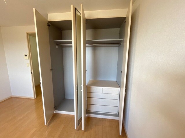 物件内観写真9　(クローゼット)