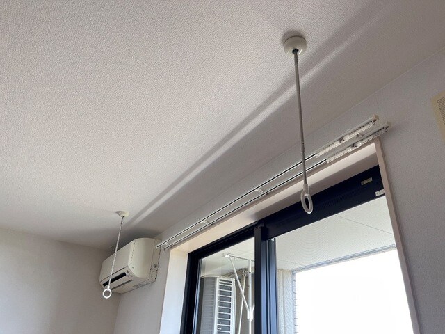 物件内観写真11　(室内物干し)