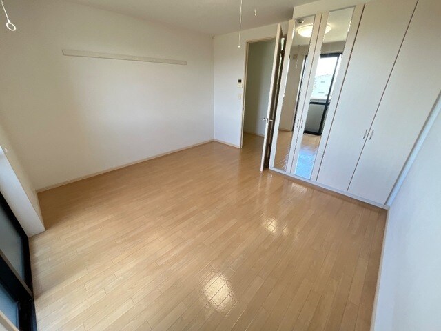 物件内観写真15　(洋室)