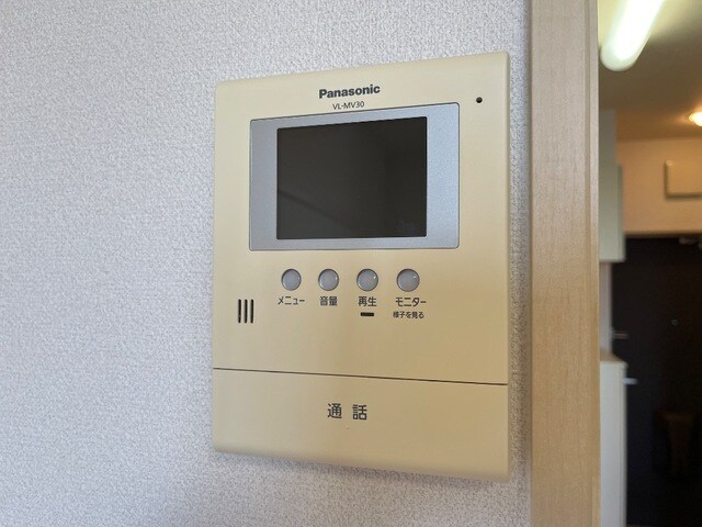 物件内観写真18　(カメラ付インターホン)