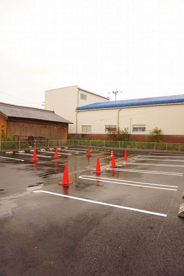 駐車場(駐車場)