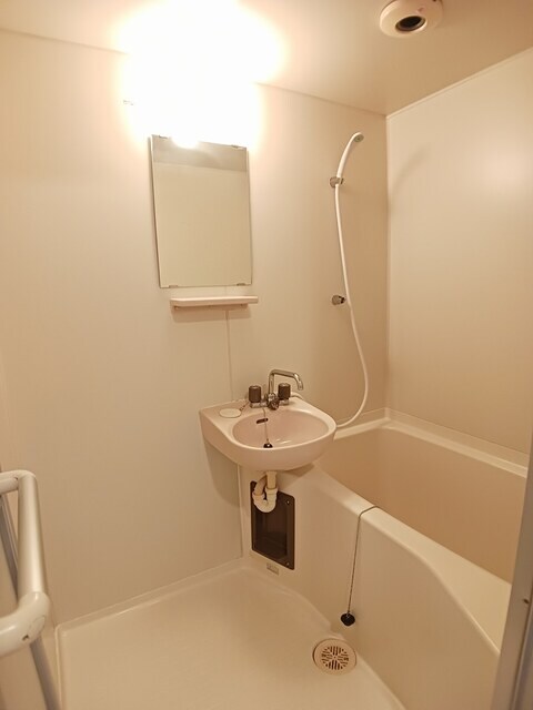 物件内観写真5　(バス／シャワールーム等)