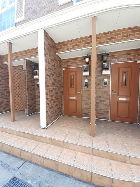 物件外観写真2　(その他共有部分)