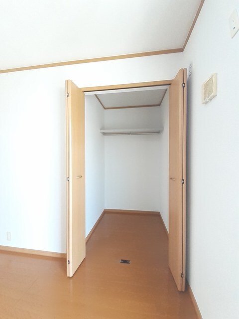 物件内観写真10　(収納)