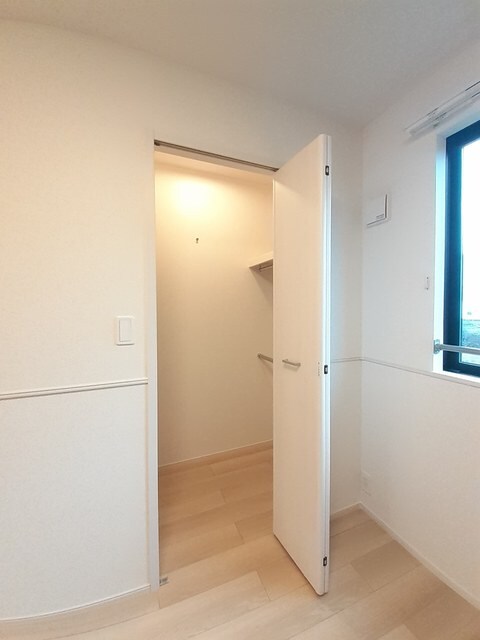 物件内観写真10　(収納)