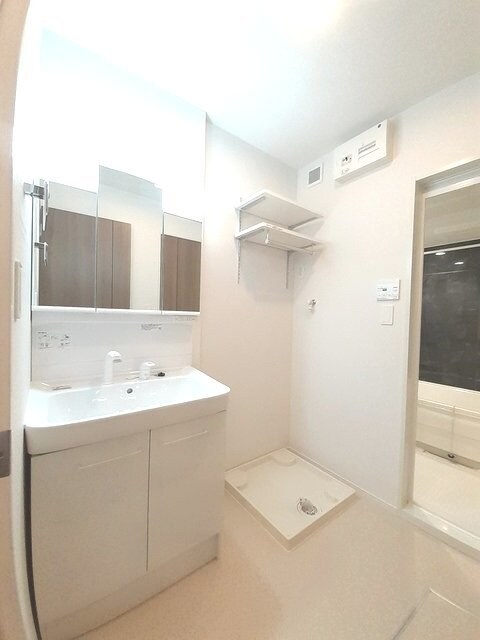 物件内観写真5　(洗面所)