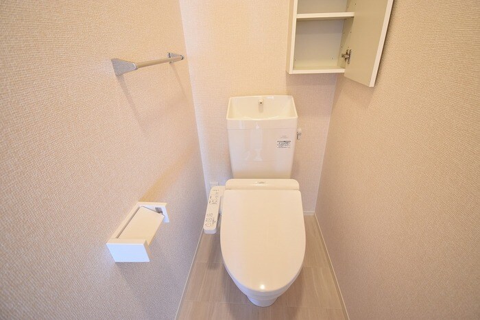 トイレ(温水洗浄暖房便座)