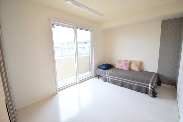 洋室(洋室６帖（家具は含まれません）)