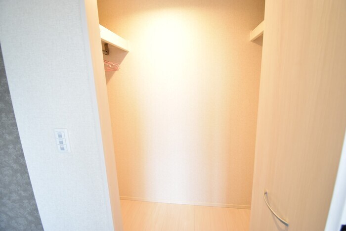 物件内観写真11　(ウォークインクローゼット)