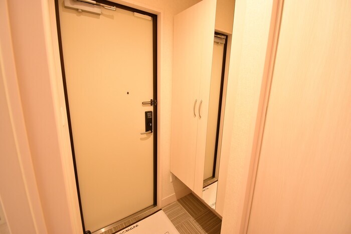 物件内観写真12　(玄関・シューズボックス（トールタイプ）)