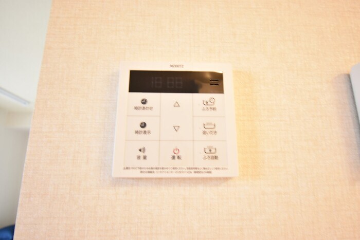 物件内観写真15　(追い焚き給湯)