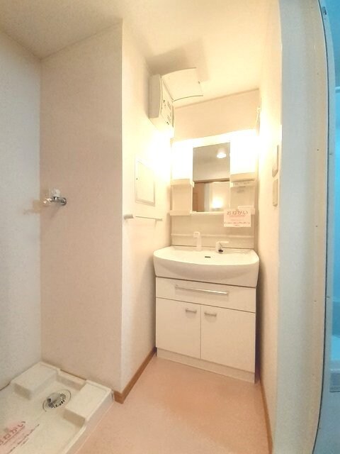 物件内観写真6　(洗面所)