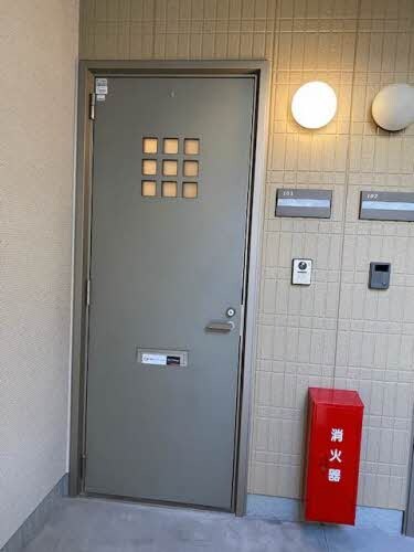 物件外観写真2　(ルミエール松縄 Ｂ棟 B0101号-13)