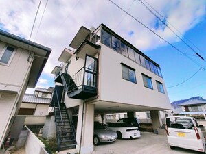 ストーンハウス外観写真