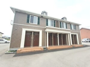 カルム・シェソワⅡ外観写真