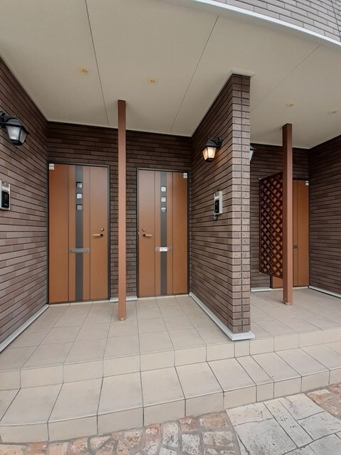 物件外観写真2　(その他共有部分)