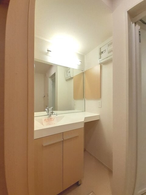 物件内観写真6　(洗面所)