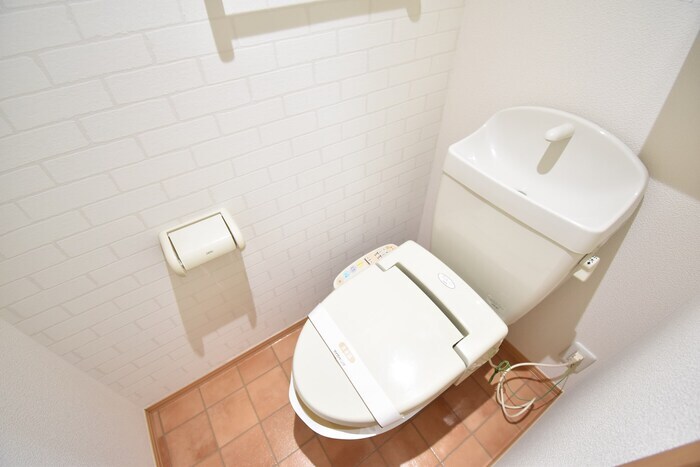 物件内観写真6　(温水洗浄暖房便座)