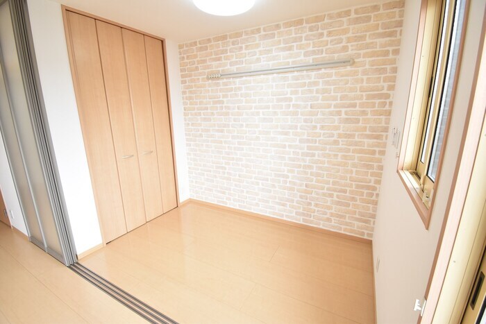 物件内観写真8　(洋室３帖)
