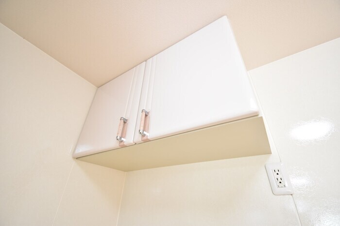 物件内観写真13　(キッチン吊戸棚)