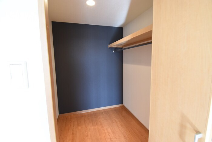 物件内観写真11　(ウォークインクローゼット)