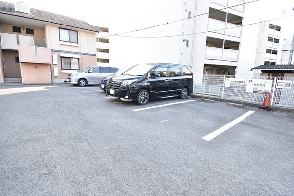 駐車場(駐車場)