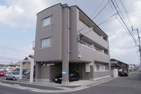 セイントワークス外観写真