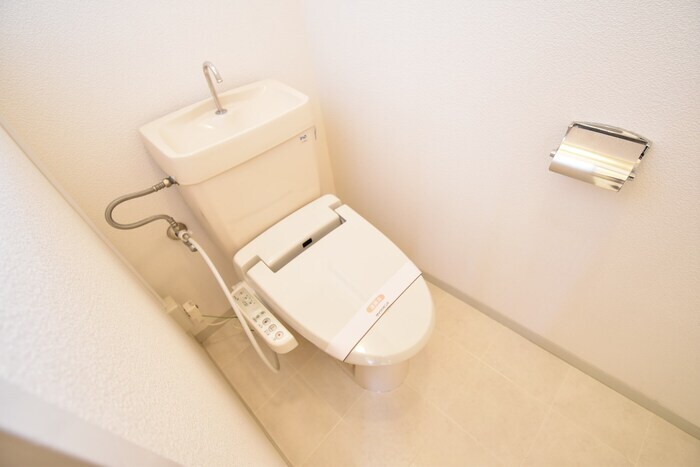 物件内観写真6　(温水洗浄暖房便座)