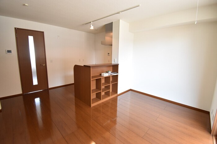 物件内観写真4　(LDK10．7帖)