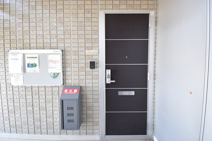 物件内観写真20　(玄関)