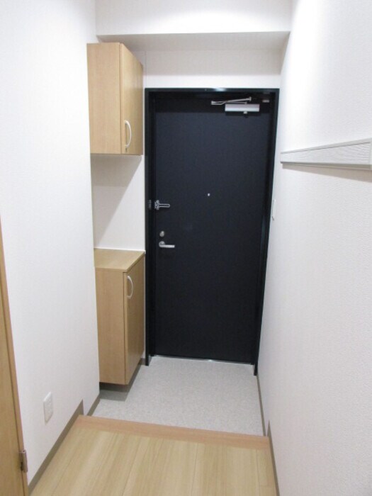 物件内観写真18　(玄関)