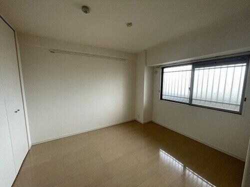 物件内観写真8　(その他部屋・スペース：洋室7畳（原状回復工事後2025/9）)