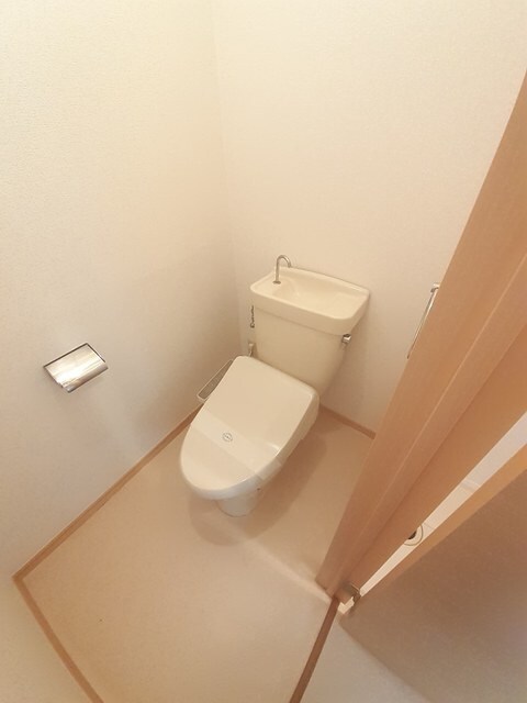 物件内観写真6　(トイレ)