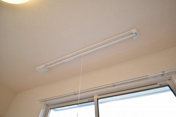 建物設備(室内物干し)