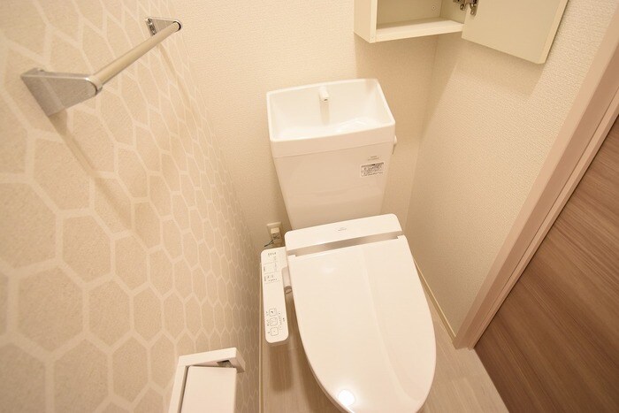 トイレ(温水洗浄暖房便座)