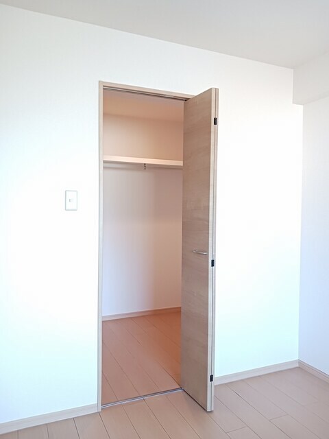 物件内観写真9　(収納)