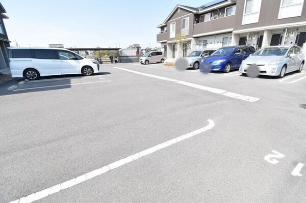 駐車場(駐車場)