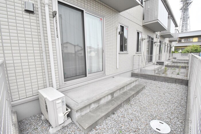 物件内観写真16　(専用庭)