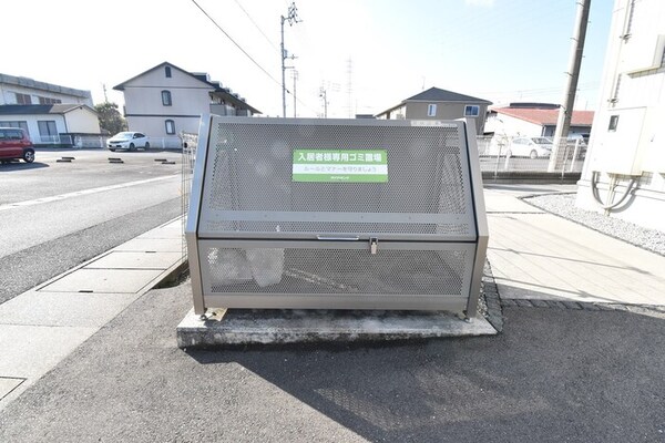 建物設備(ゴミ庫)