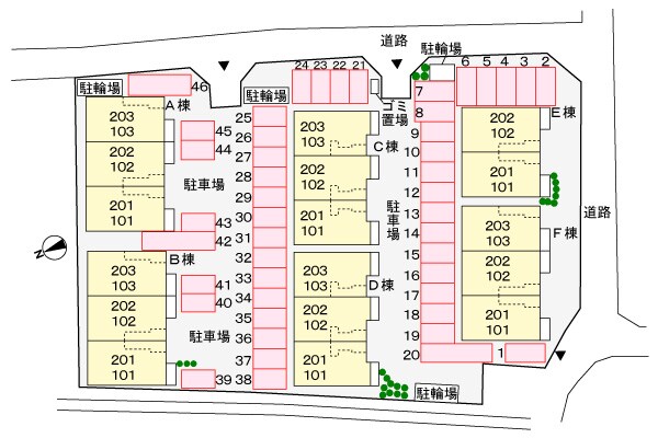 物件外観写真3　(駐車場)