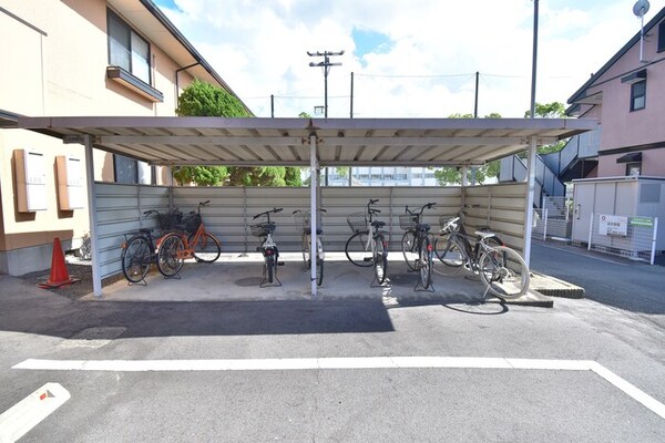 建物設備(駐輪場)