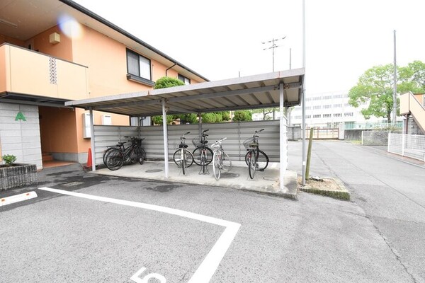 建物設備(駐輪場)