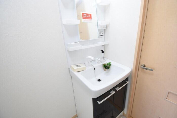 物件内観写真10　(洗髪洗面化粧台)