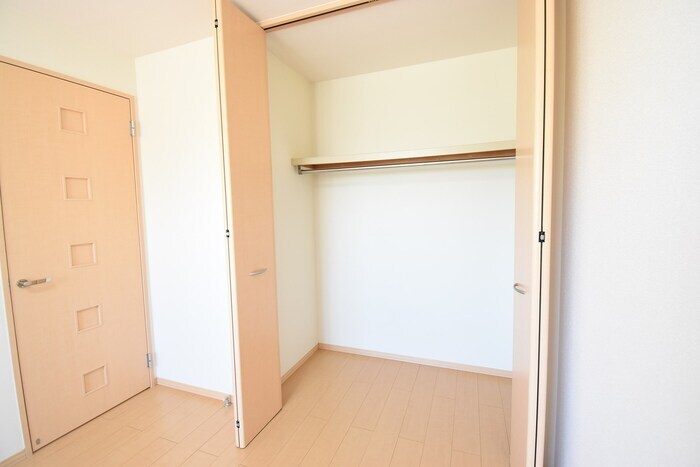 物件内観写真14　(クローゼット（北西洋室）)