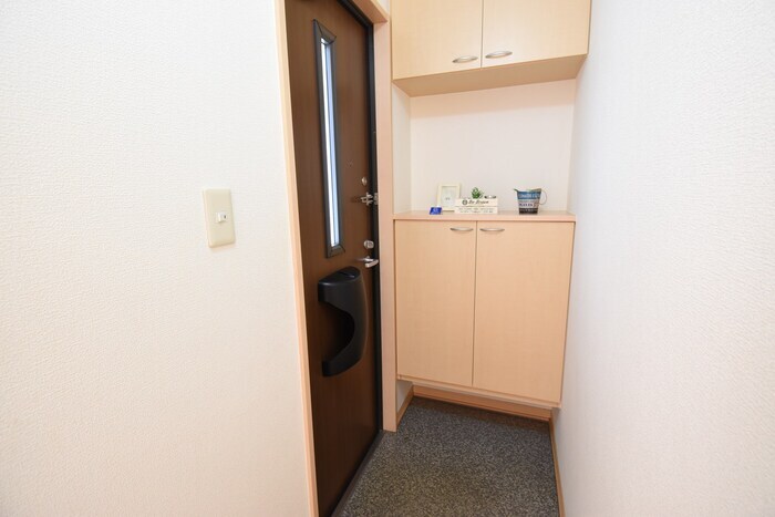 物件内観写真15　(玄関)