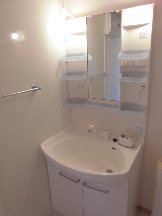 物件内観写真9　(洗髪洗面化粧台)