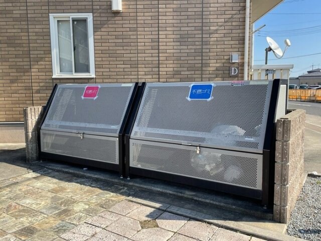 物件内観写真21　(ゴミ庫)